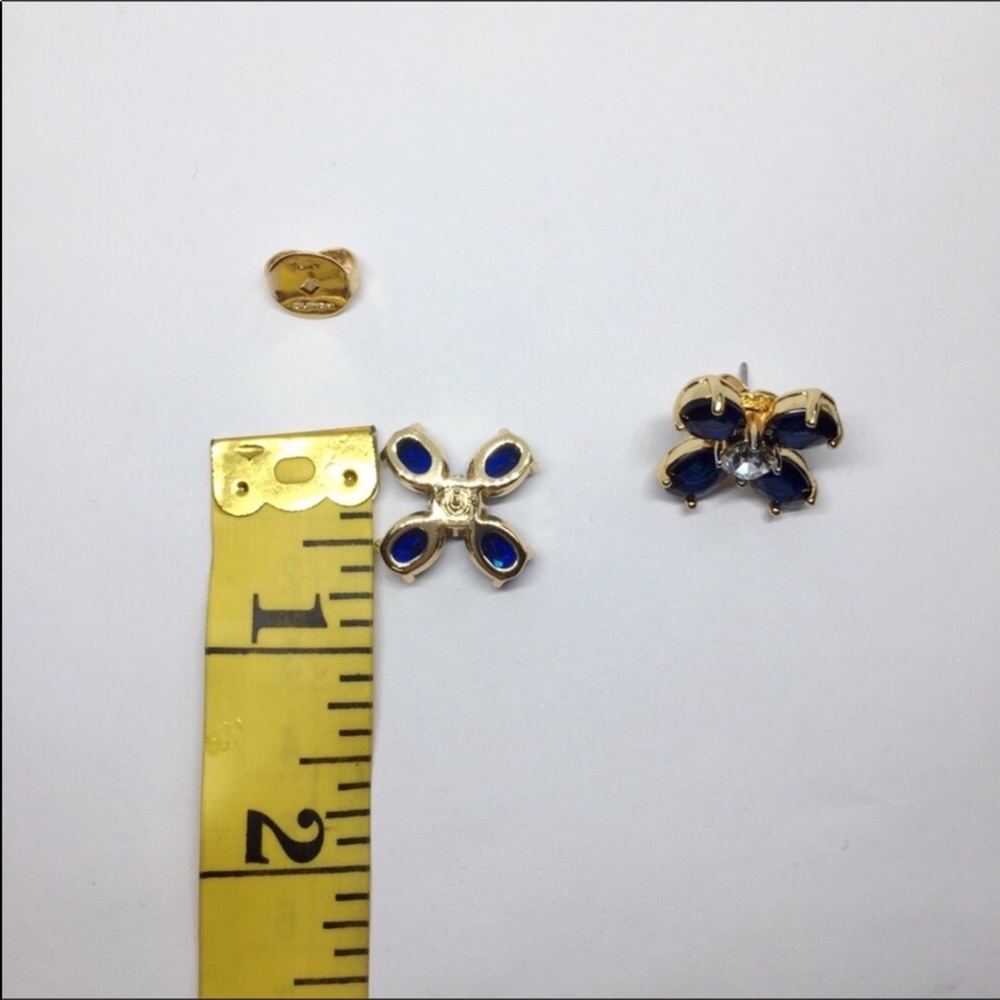 NWOT Tory Burch Blue Crystal Floral Earrings - Picture 4 of 4